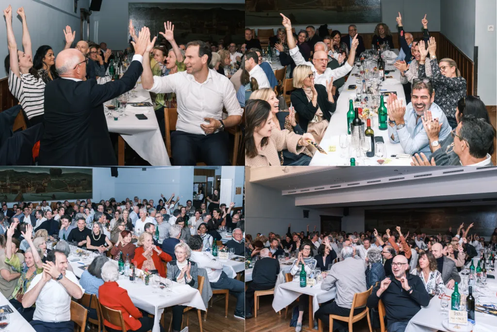 Quiz Night 2025 - Cheering
