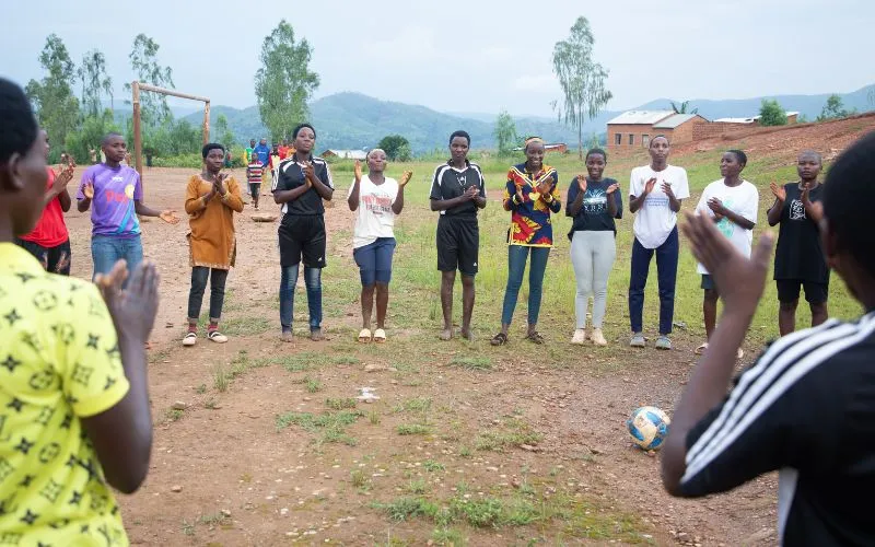 Sirenie - Burundi -  Web Image 2